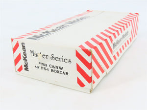 HO McKean Master Series 702 CNW Chicago Northwestern 40' PS-1 Boxcar #106881 Kit