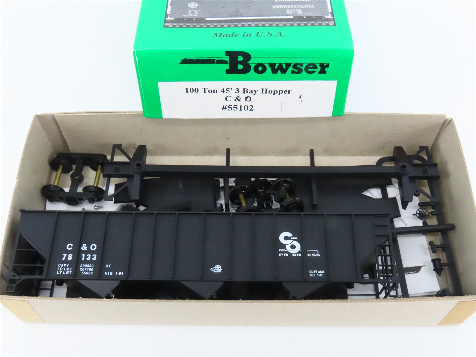 HO Scale Bowser 55102 C&O Chesapeake & Ohio 45' 3-Bay Hopper Car #78133 Kit