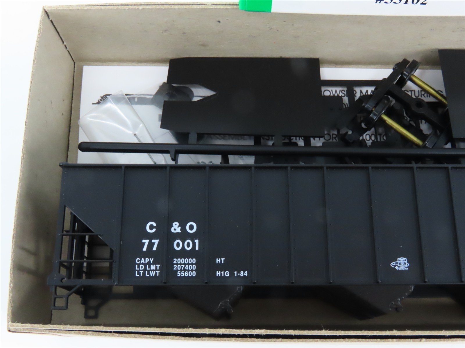 HO Scale Bowser 55102 C&O Chesapeake & Ohio 45' 3-Bay Hopper Car #77001 Kit
