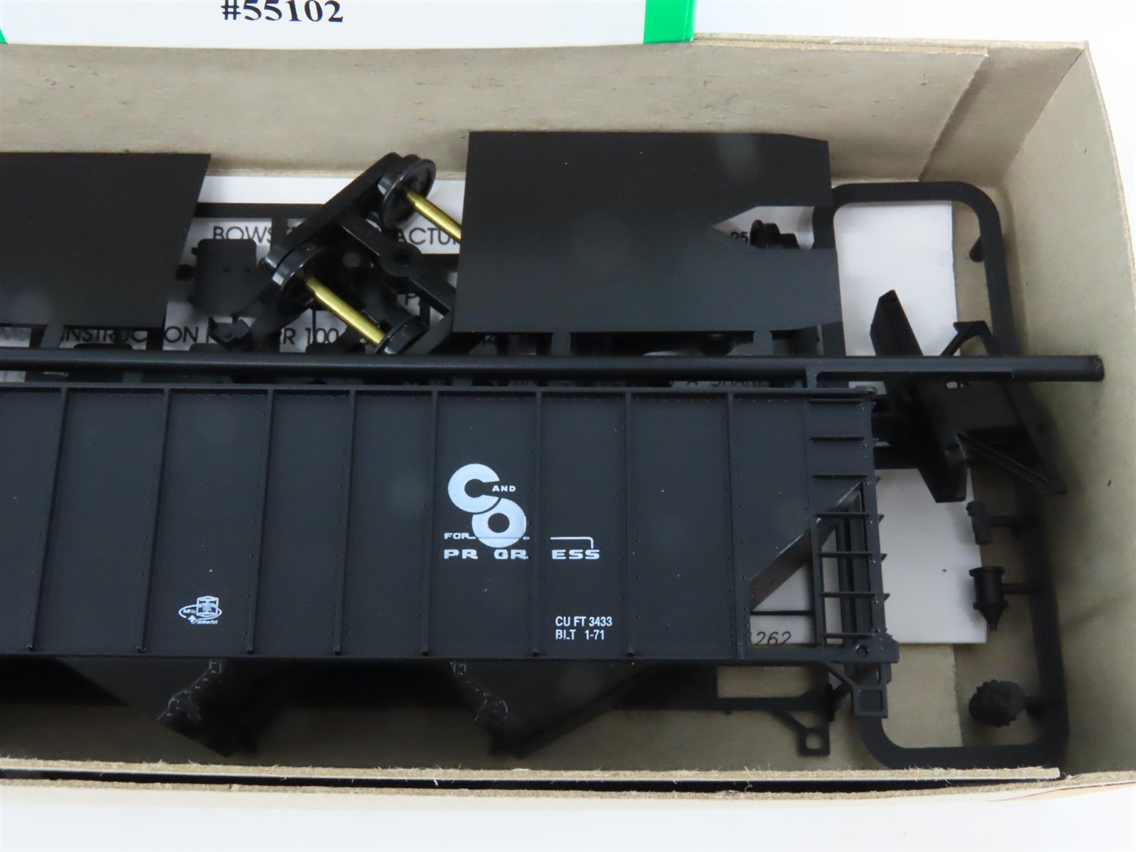 HO Scale Bowser 55102 C&O Chesapeake & Ohio 45' 3-Bay Hopper Car #77001 Kit