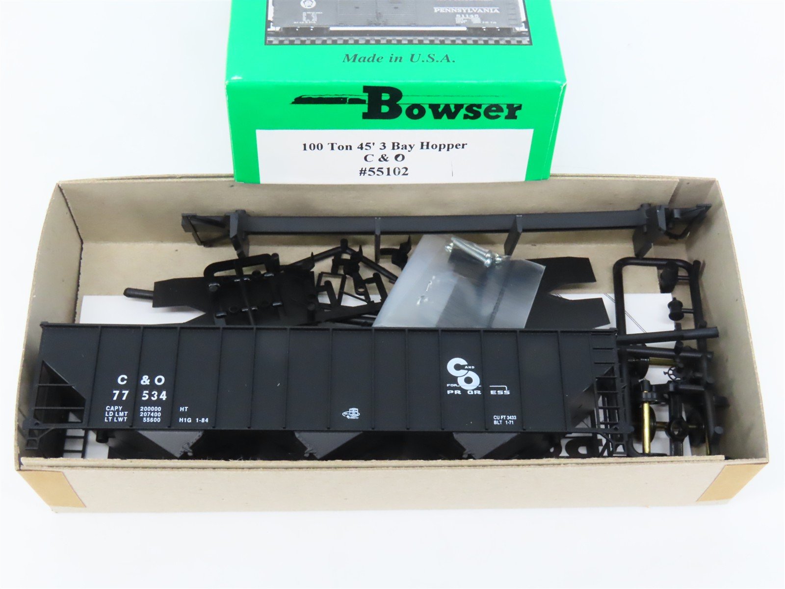 HO Scale Bowser Kit 55102 C&O Chesapeake & Ohio Progress 3-Bay Open Hopper 77534