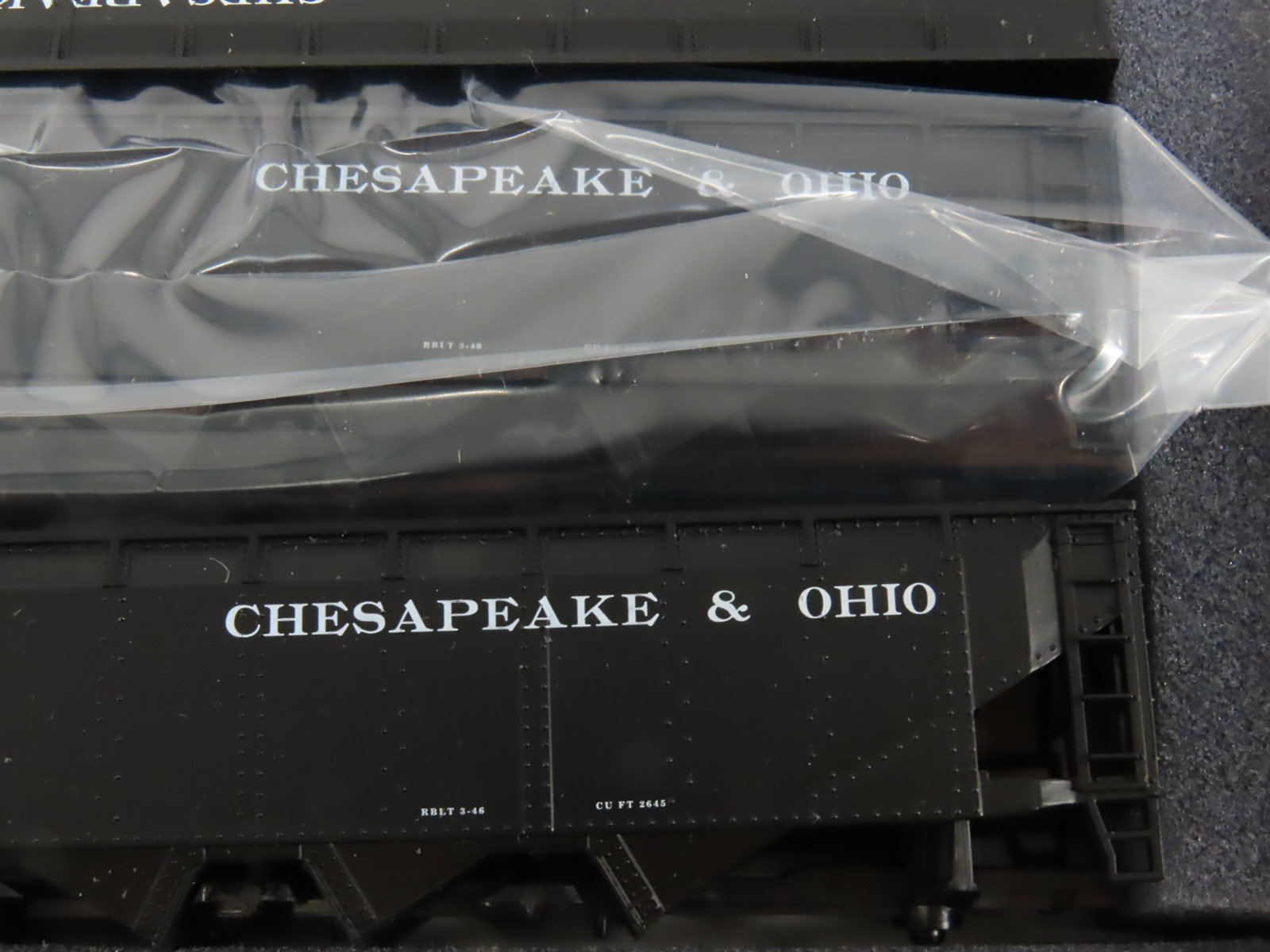 HO Scale Athearn Kit 05781 C&O Chesapeake & Ohio 4-Bay Open Hopper 5-Pack