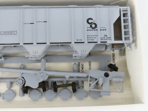 HO Robin's Rails NMRA Division 7 Limited Run Kit C&O 3-Bay Covered Hopper #2046