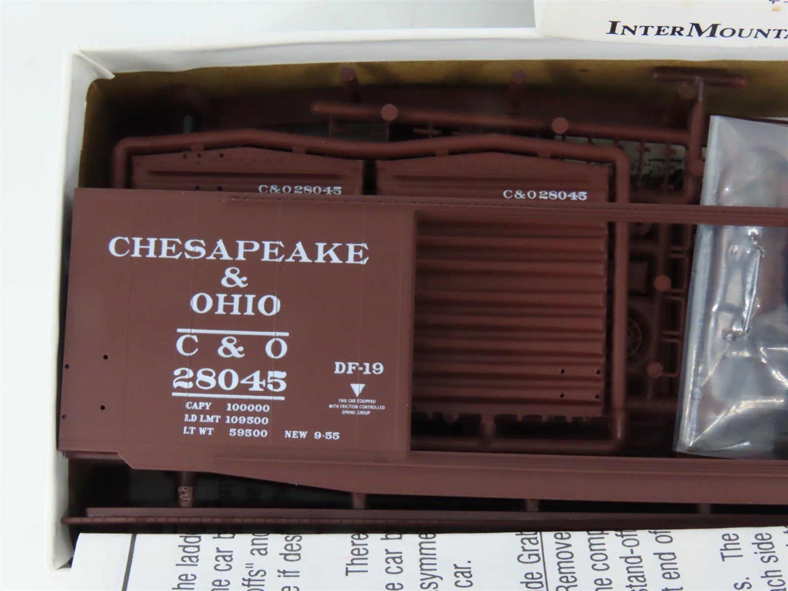 HO InterMountain Kit 40606-02 C&O Chesapeake & Ohio Progress 50' Box Car #28045
