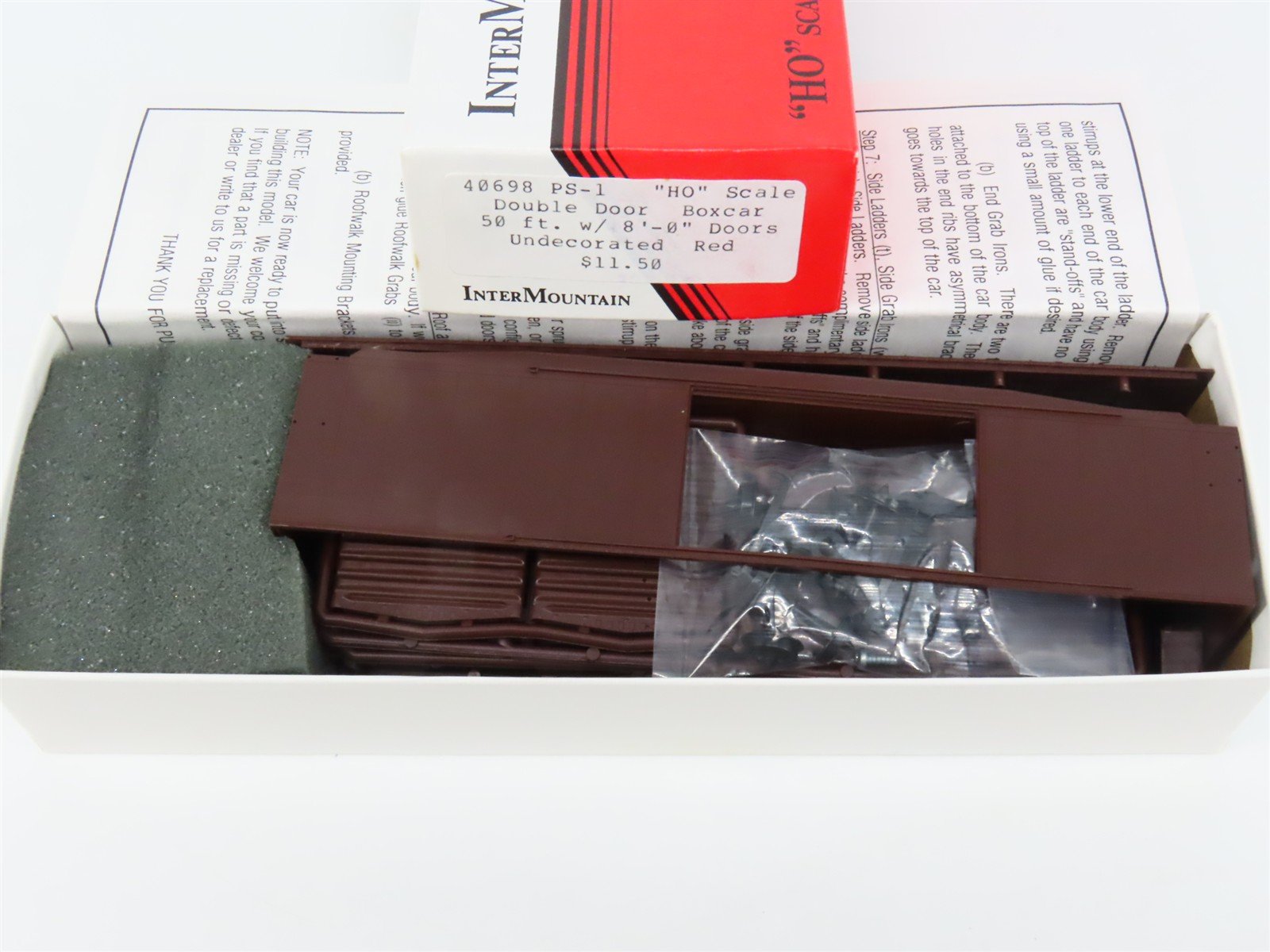 HO Scale InterMountain Kit 40698 Undecorated Red 50' Double Door Box Car