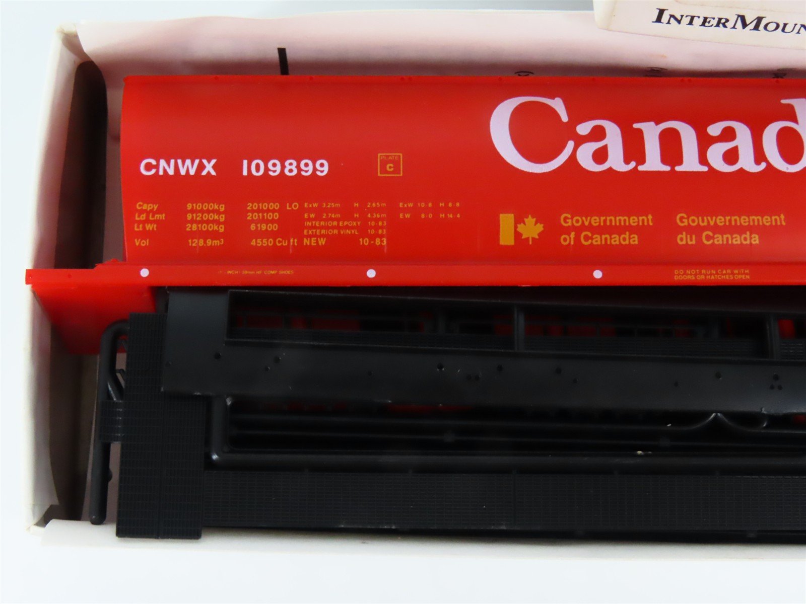 HO Scale InterMountain Kit CNWX-01 CNWX Canada 4-Bay Cylindrical Hopper #109899