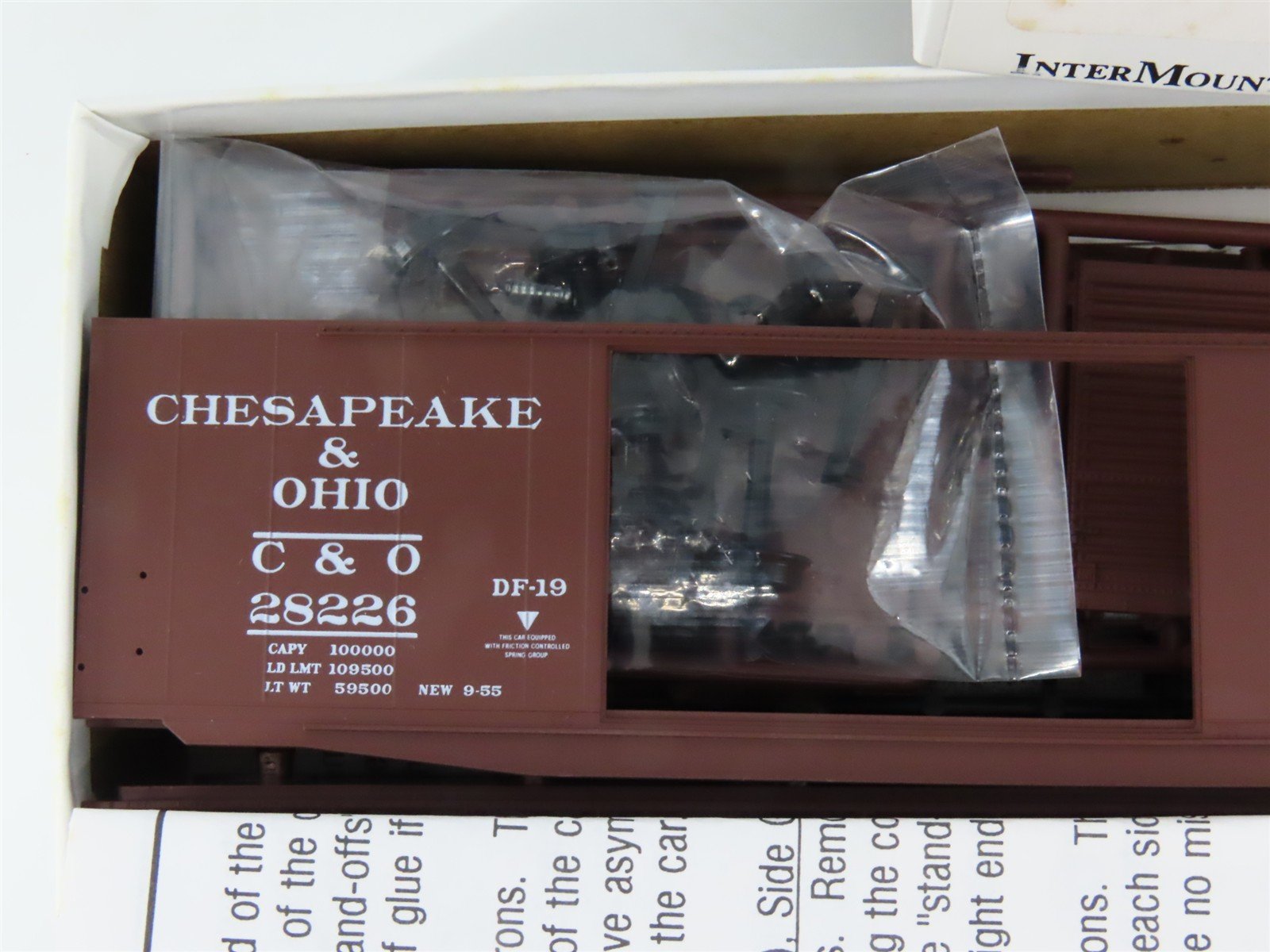 HO InterMountain Kit 40606-11 C&O Chesapeake & Ohio Progress 50' Box Car #28226