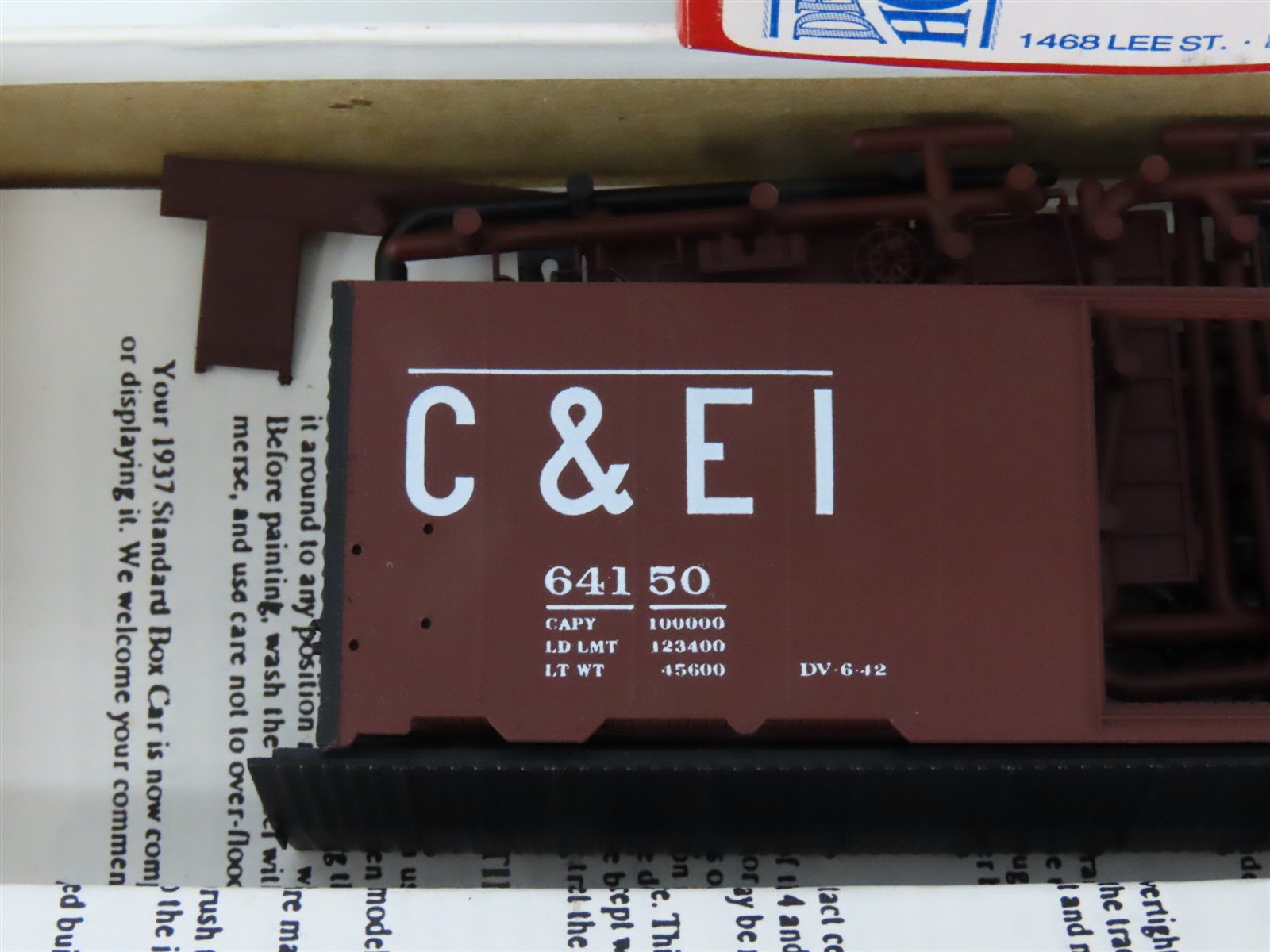 HO IMWX/Des Plaines Hobbies Kit 142 C&EI War Bonds Viking Roof Cars Boxcar 64150