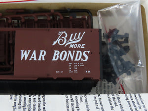 HO IMWX/Des Plaines Hobbies Kit 142 C&EI War Bonds Viking Roof Cars Boxcar 64150