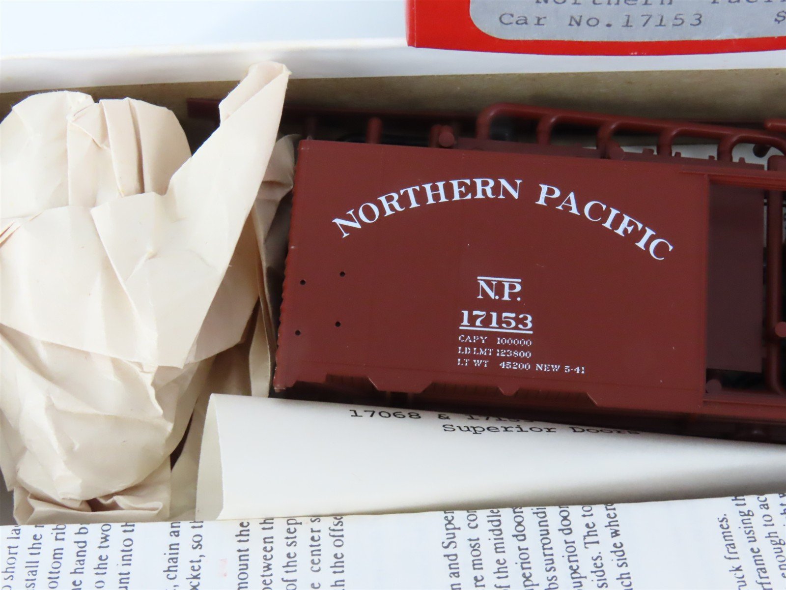 HO Scale IMWX Kit HOBNP153 NP Northern Pacific 1937 AAR Box Car #17153