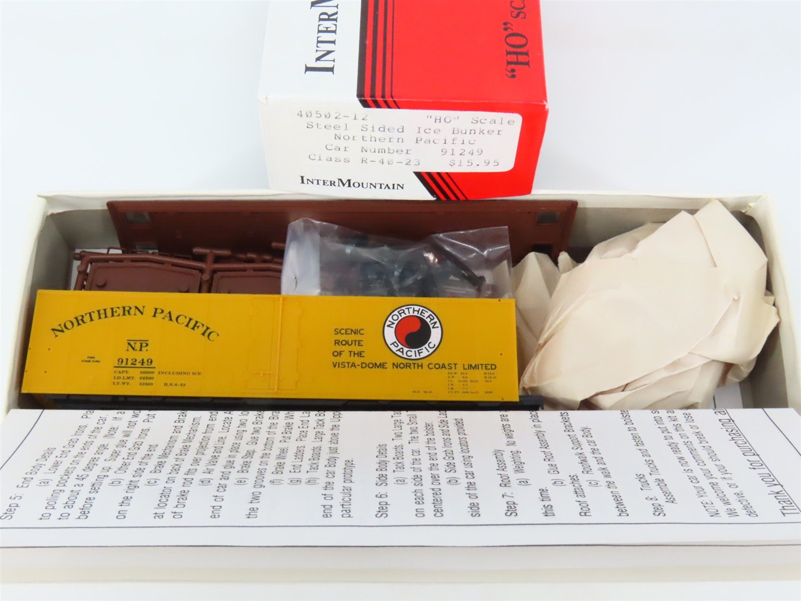 HO Scale InterMountain Kit 40502-12 NP Northern Pacific Ice Bunker Reefer #91249