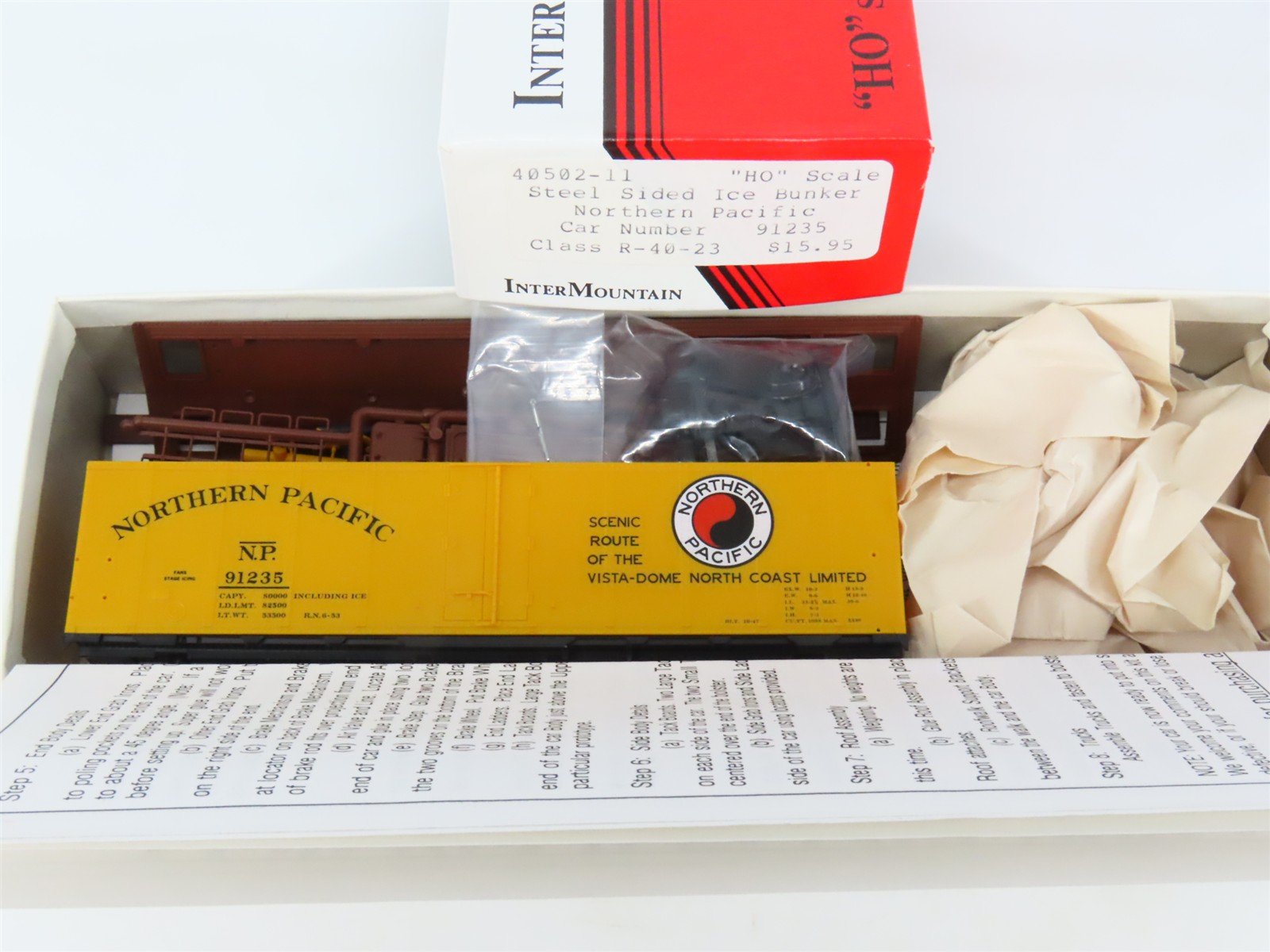 HO Scale InterMountain Kit 40502-11 NP Northern Pacific Ice Bunker Reefer #91235