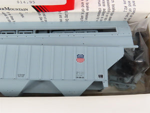 HO Scale InterMountain Kit UP-07 UP Union Pacific 3-Bay Covered Hopper #74463