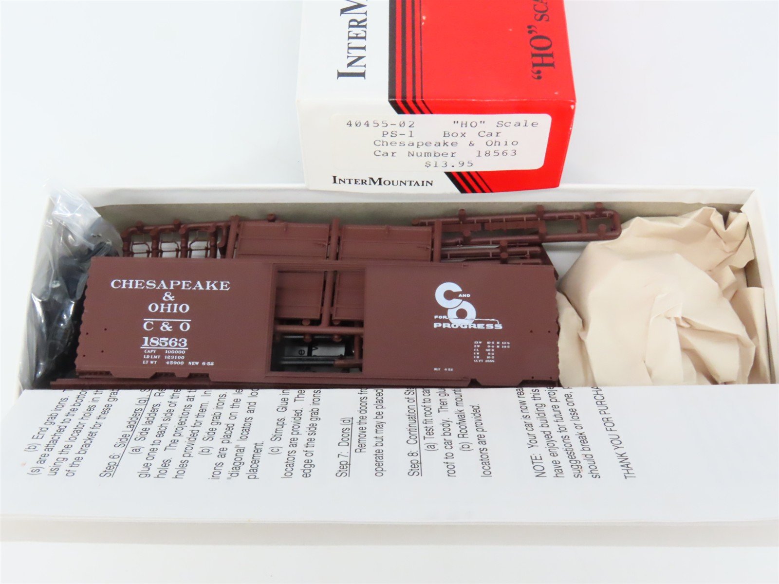 HO Scale InterMountain Kit 40455-02 C&O Chesapeake & Ohio Progress Boxcar #18563