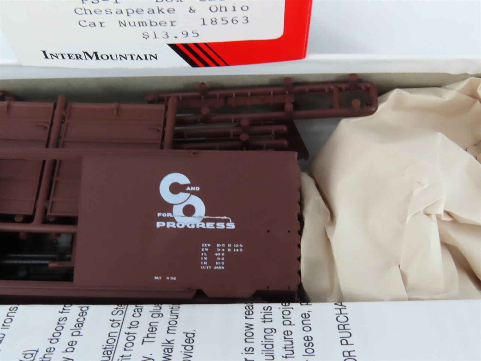 HO Scale InterMountain Kit 40455-02 C&O Chesapeake & Ohio Progress Boxcar #18563