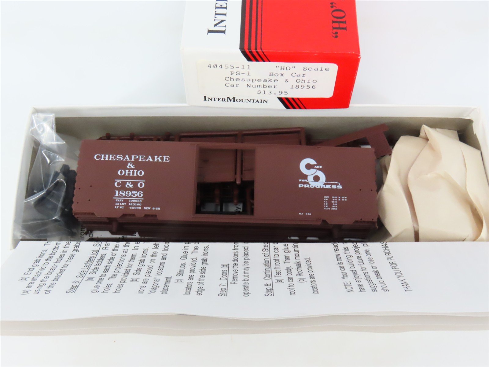 HO Scale InterMountain Kit 40455-11 C&O Chesapeake & Ohio Progress Boxcar #18956