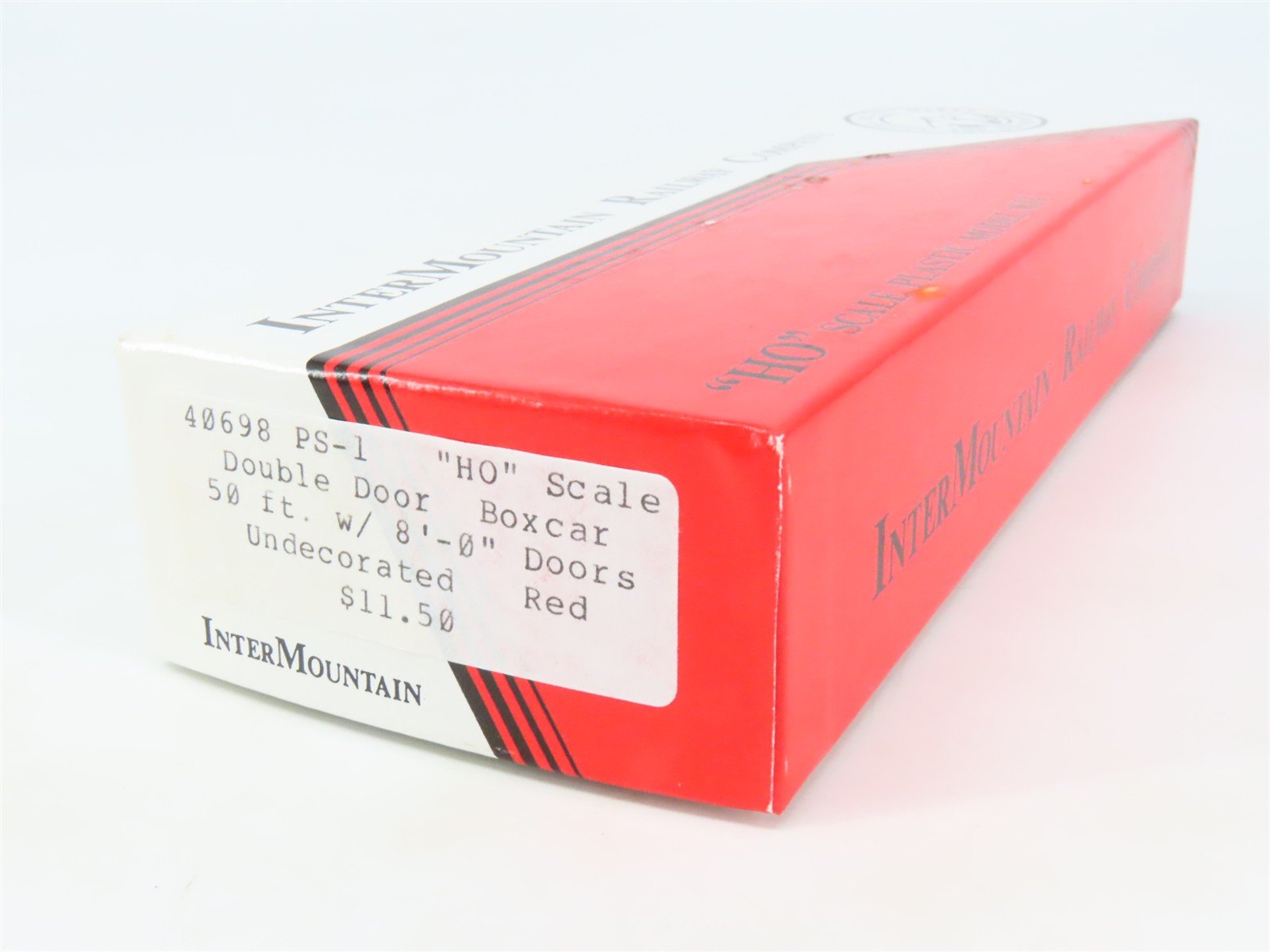 HO Scale InterMountain Kit 40698 Undecorated Red 50' Double Door Box Car
