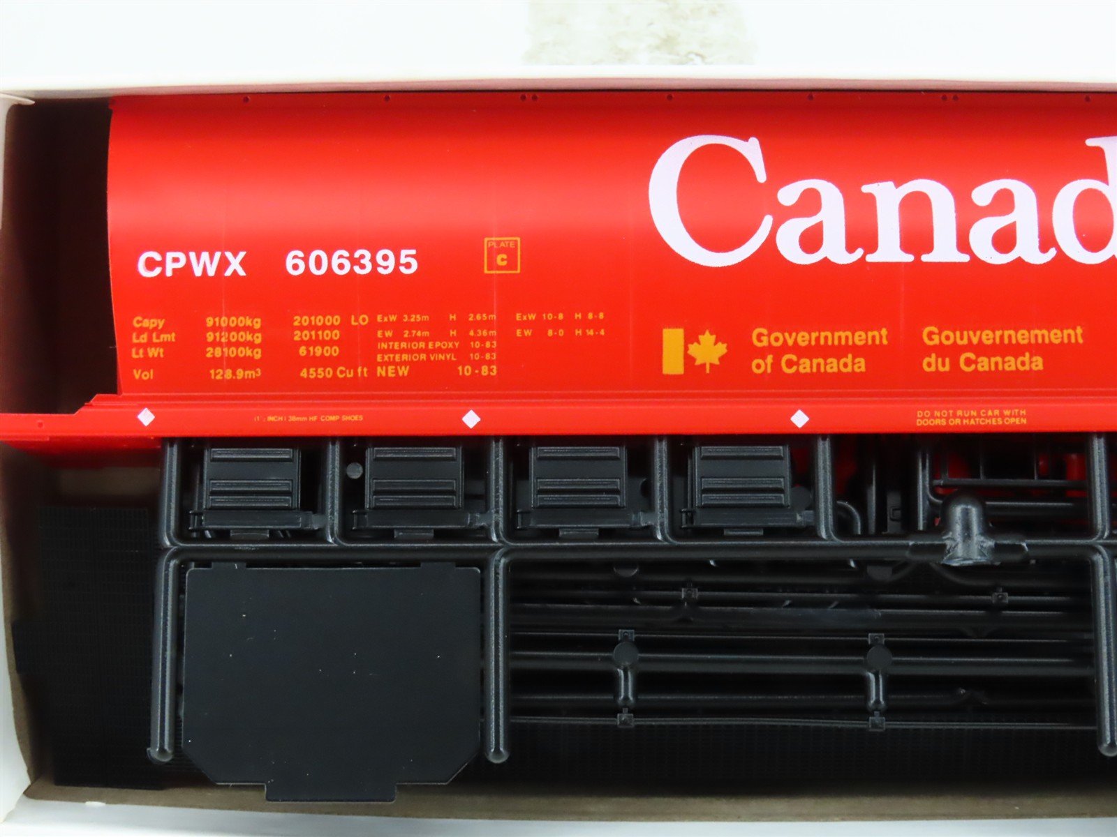 HO Scale InterMountain Kit CPWX-02 CPWX Canada 4-Bay Cylindrical Hopper #606395
