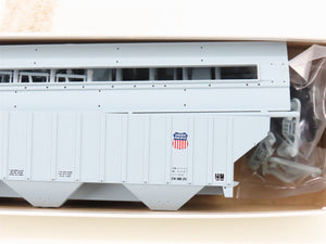 HO Scale InterMountain Kit UP-08 UP Union Pacific 3-Bay Covered Hopper #74574