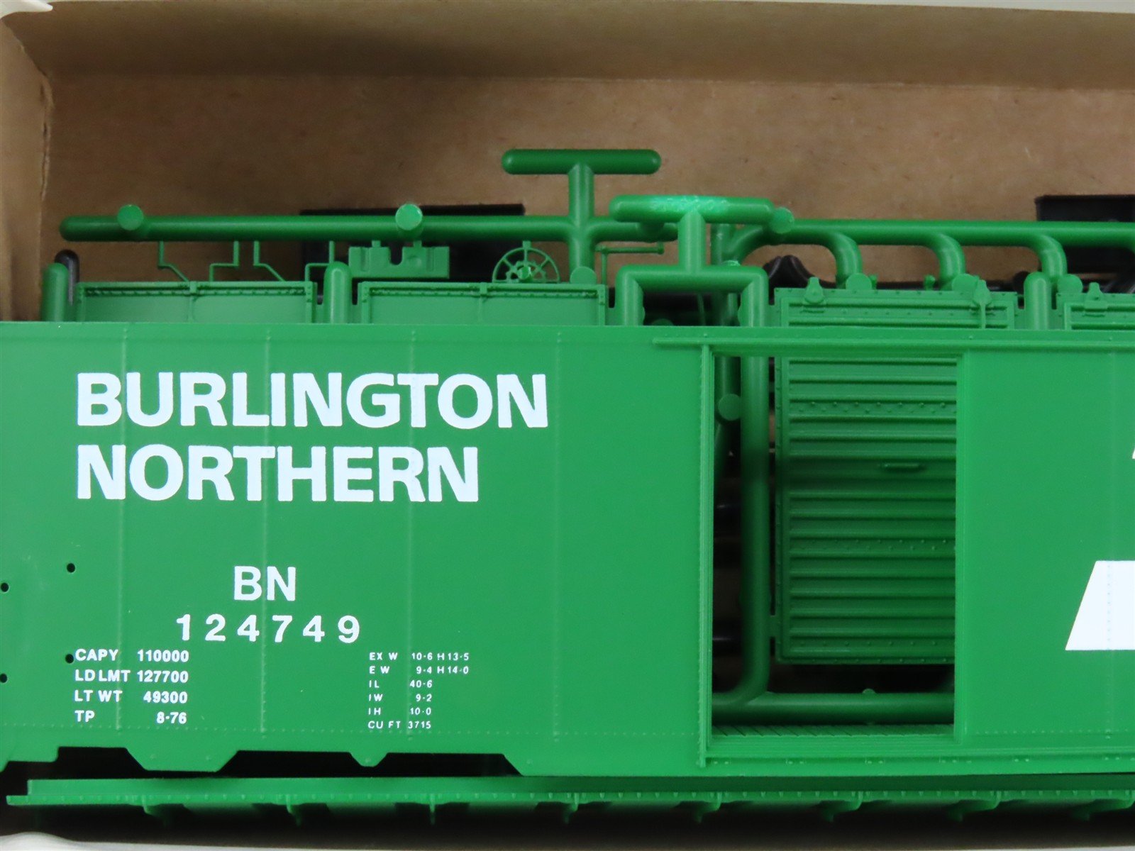HO Scale InterMountain Kit BNBOX-05 BN Burlington Northern Box Car #124749