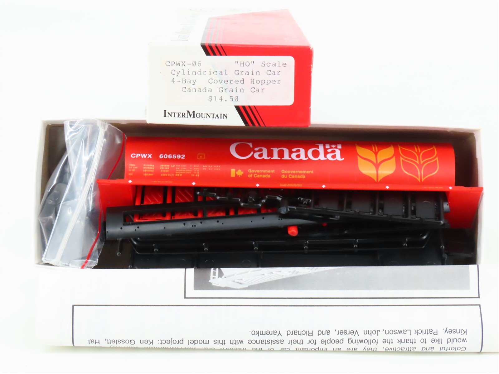 HO Scale InterMountain Kit CPWX-06 CPWX Canada 4-Bay Cylindrical Hopper #606592