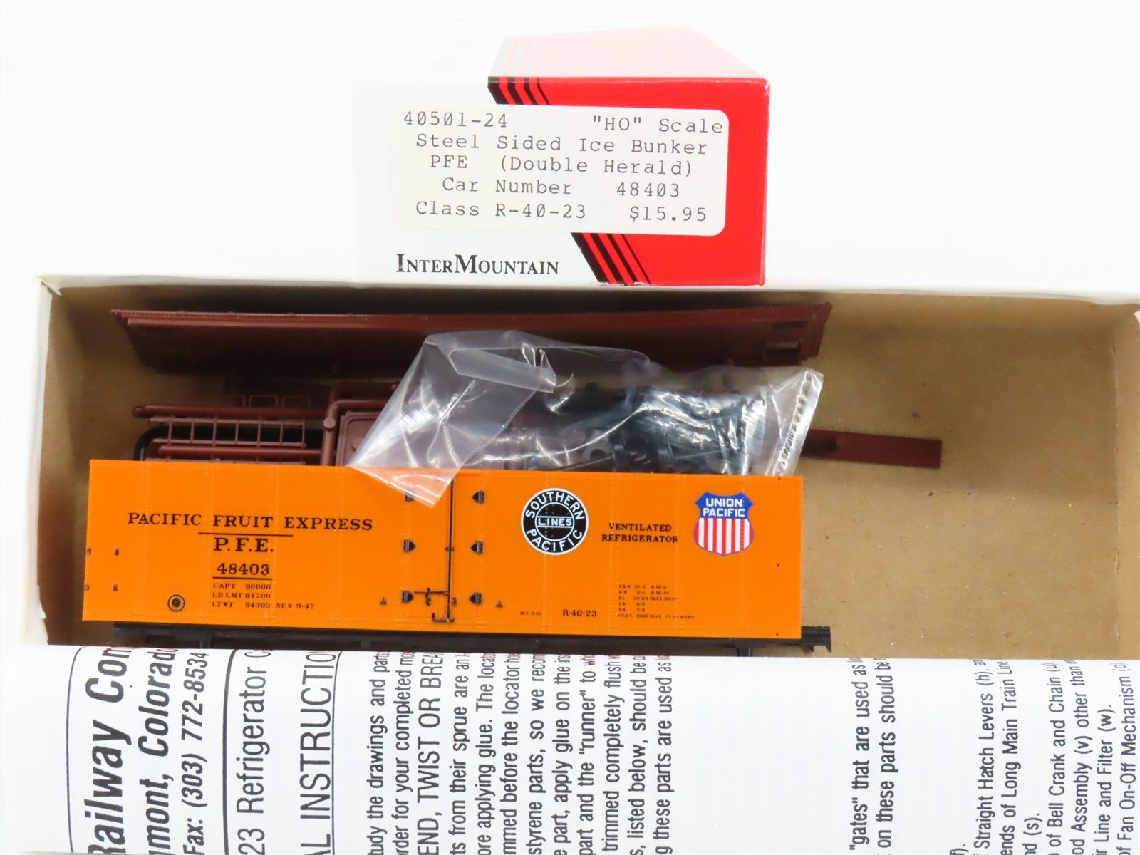 HO Scale InterMountain Kit 40501-24 SP UP PFE Pacific Fruit Express Reefer 48403