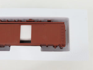 HO Scale Front Range Kit #4700 Undecorated 40' Single Door Box Car