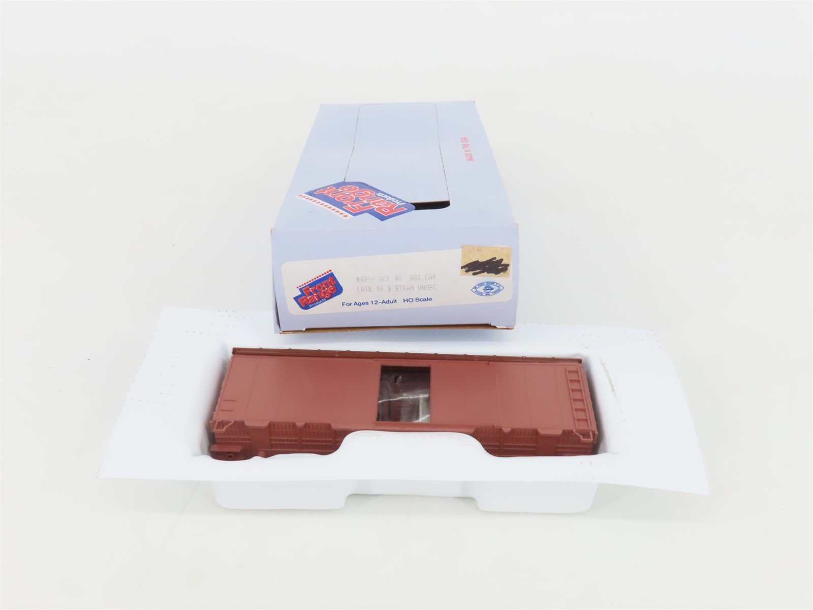 HO Scale Front Range Kit #4800 Undecorated 40' Single Door Box Car