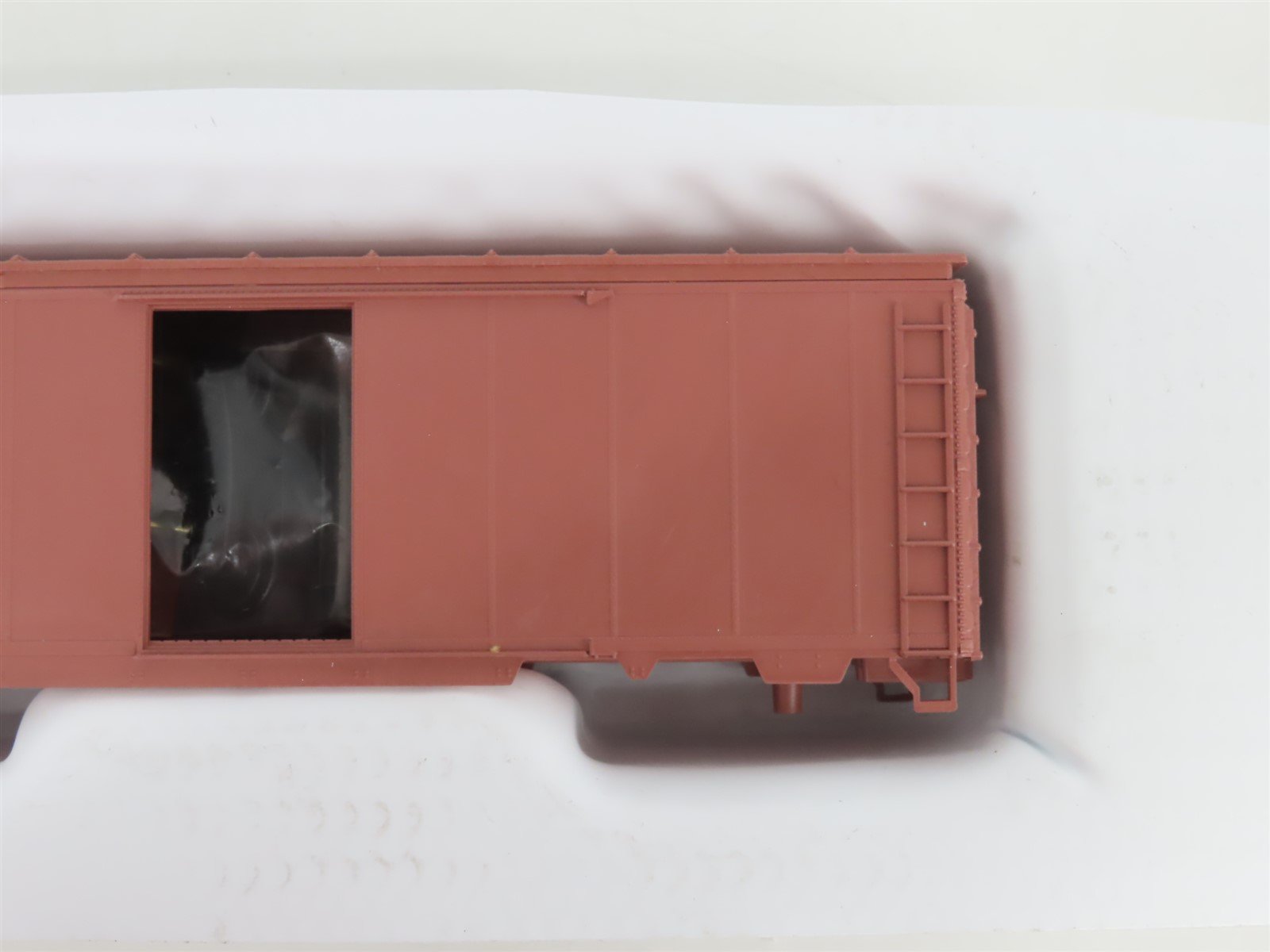 HO Scale Front Range Kit #4800 Undecorated 40' Single Door Box Car