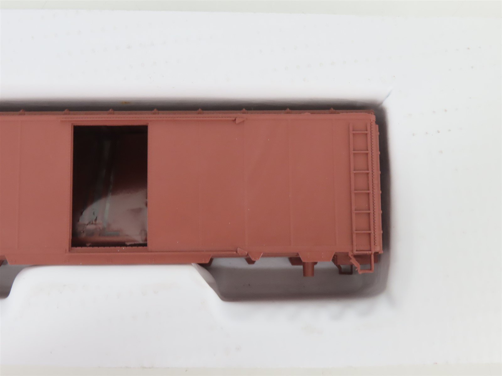 HO Scale Front Range Kit #4800 Undecorated 40' Single Door Box Car