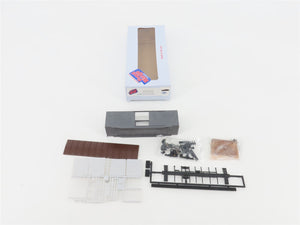 HO Scale Front Range Kit #4070 Undecorated 40' Single Door Box Car