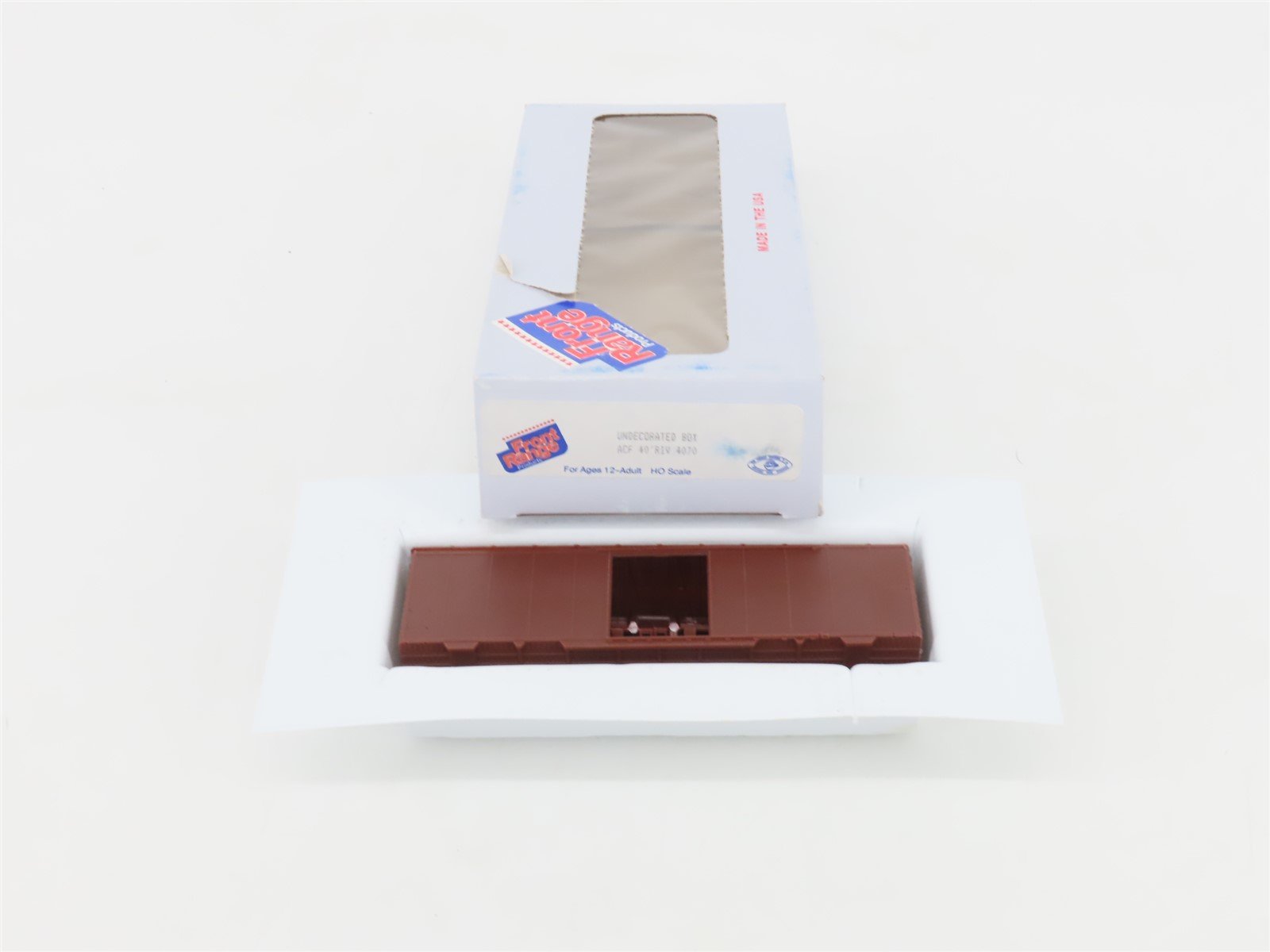 HO Scale Front Range Kit #4070 Undecorated 40' Single Door Box Car
