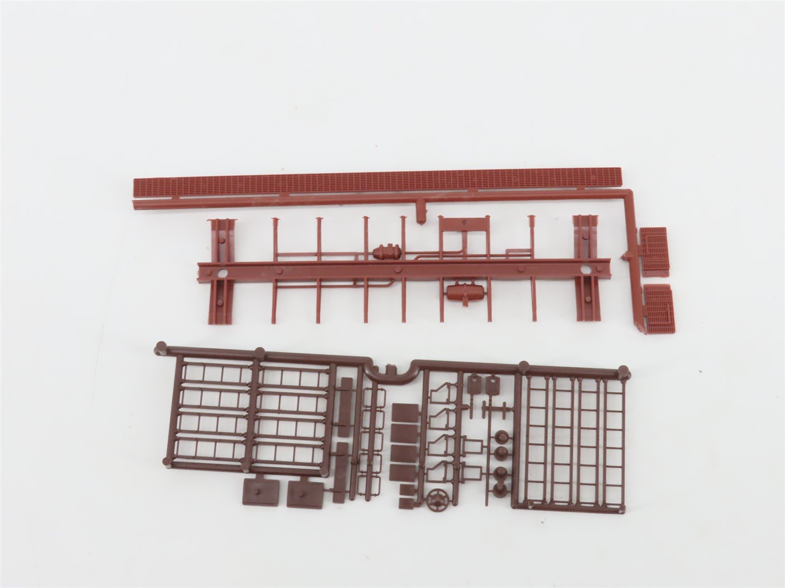 HO Scale Front Range Kit #4070 Undecorated 40' Single Door Box Car