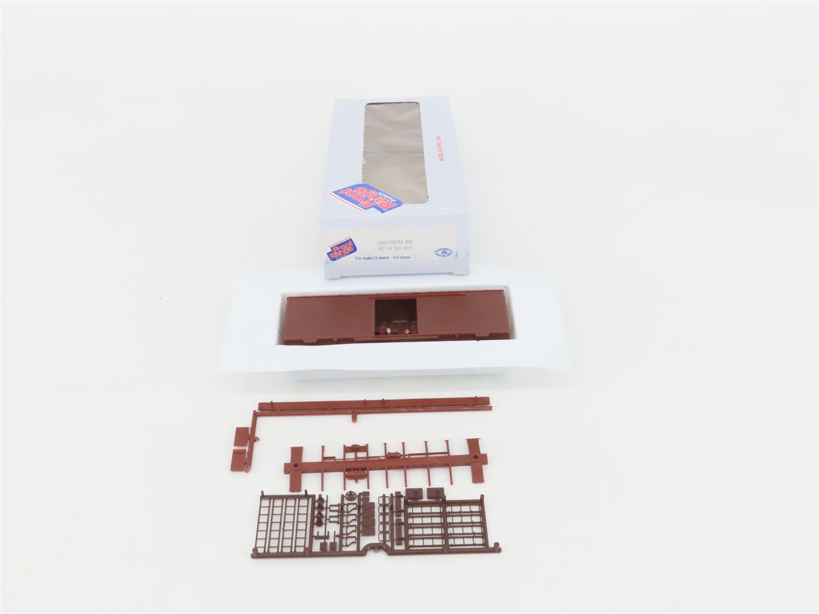 HO Scale Front Range Kit #4070 Undecorated Single Door 40' Box Car