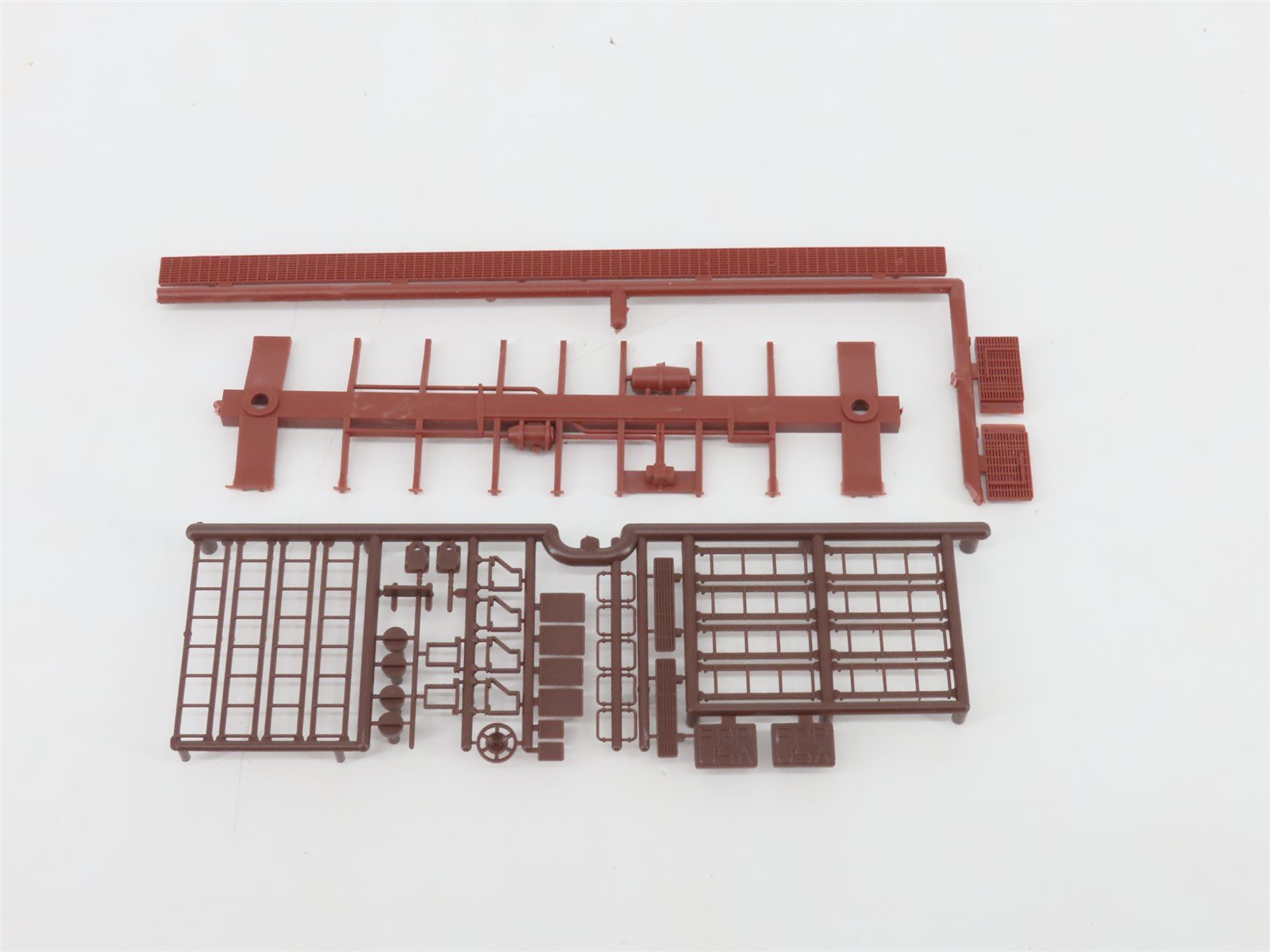 HO Scale Front Range Kit #4070 Undecorated 40' Single Door Box Car