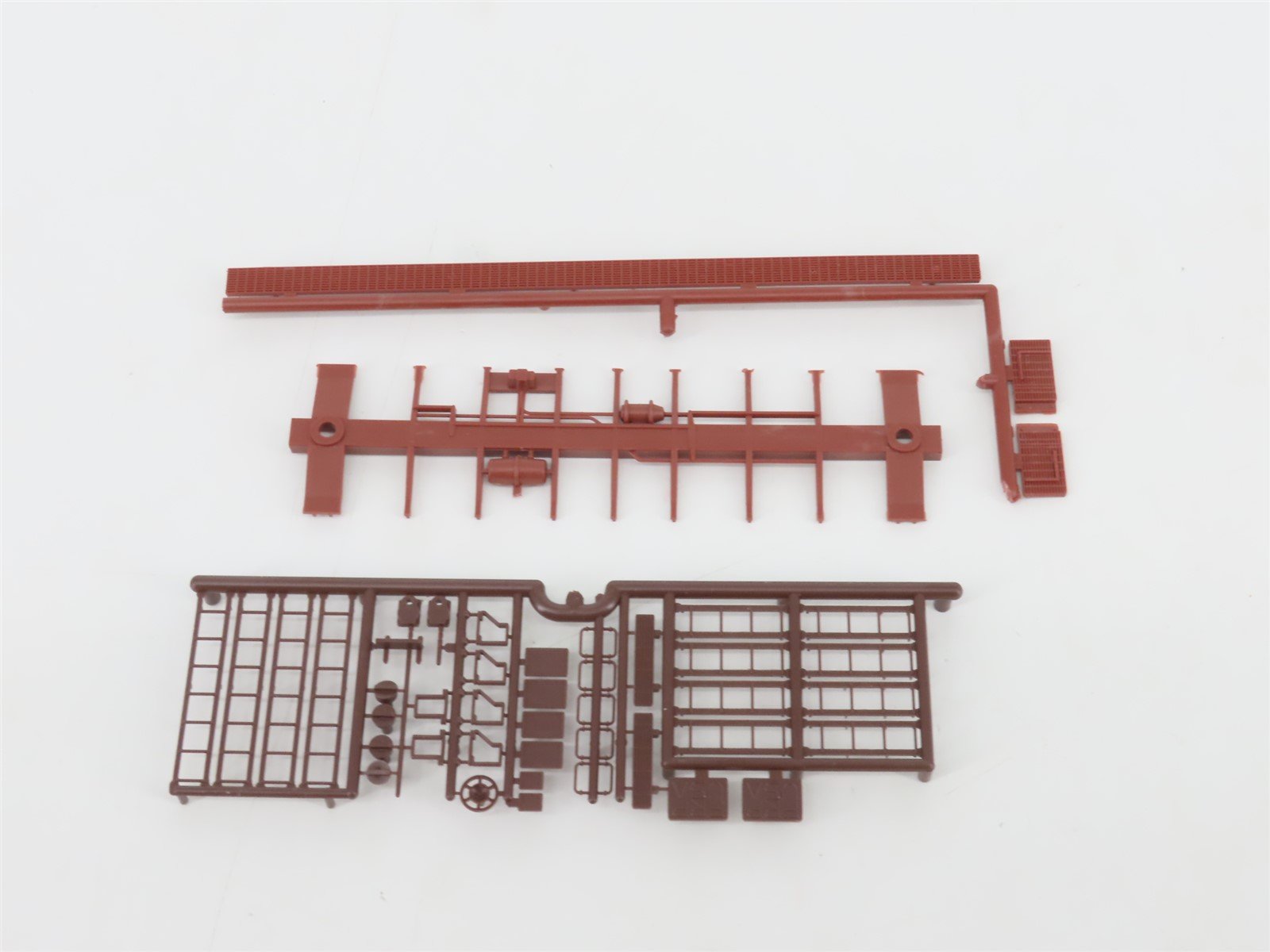 HO Scale Front Range Kit #4070 Undecorated 40' Single Door Box Car