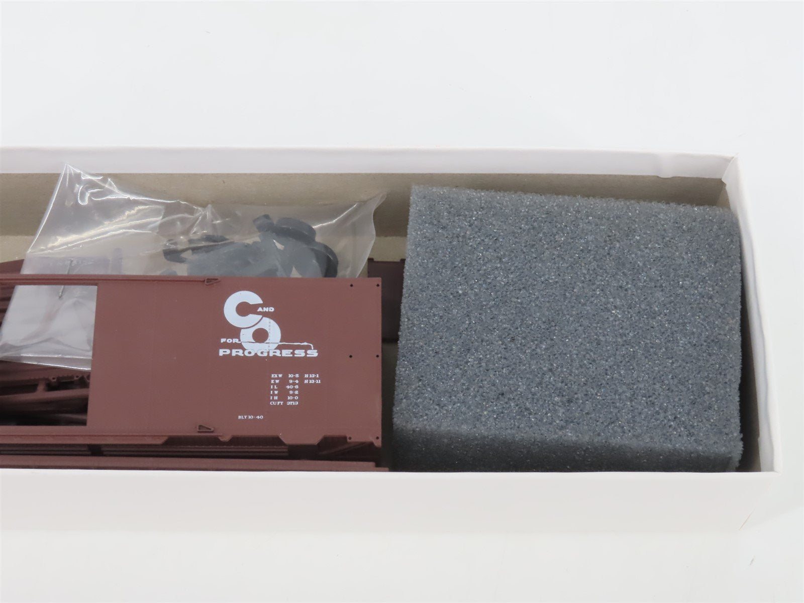HO Scale InterMountain Kit 40706-02 C&O Chesapeake & Ohio 40' Box Car #3182