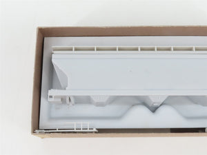 HO Scale Front Range Kit #4300 Undecorated 3-Bay Covered Grain Hopper Car