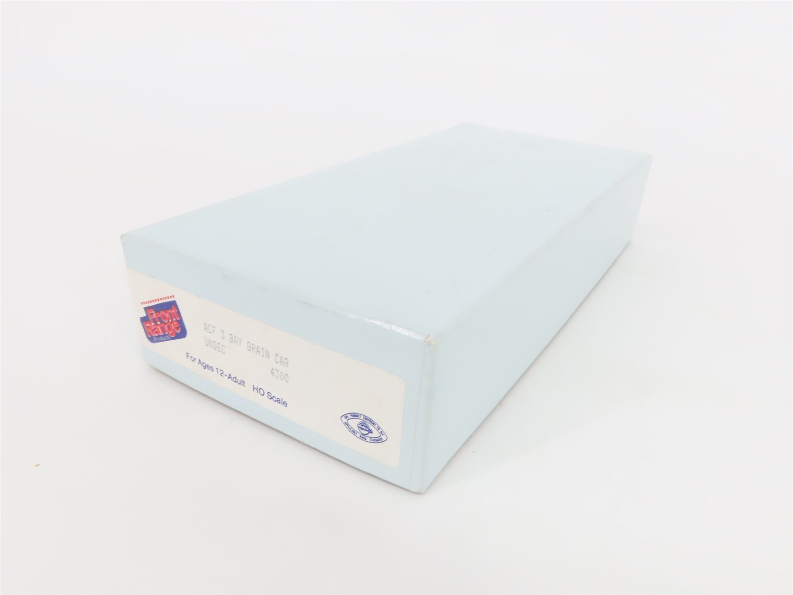 HO Scale Front Range Kit #4300 Undecorated 3-Bay Covered Grain Hopper Car
