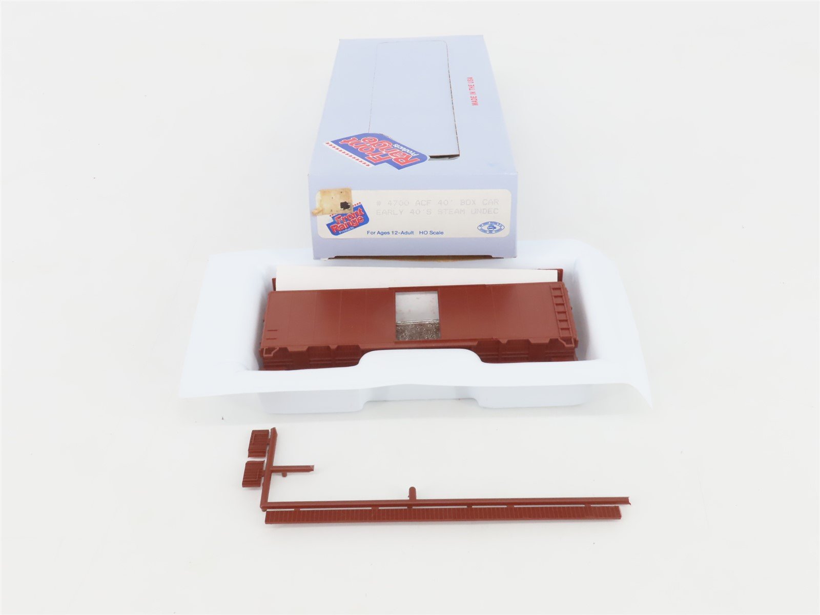 HO Scale Front Range Kit #4700 Undecorated 40' Single Door Box Car
