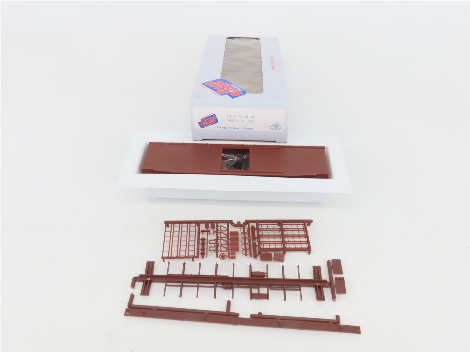 HO Scale Front Range Kit #5000 Undecorated 50' Single Door Box Car