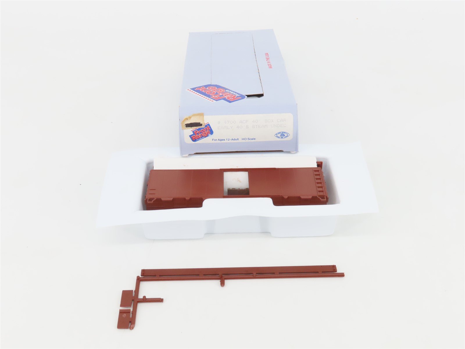 HO Scale Front Range Kit #4700 Undecorated 40' Single Door Box Car