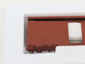 HO Scale Front Range Kit #4700 Undecorated 40' Single Door Box Car
