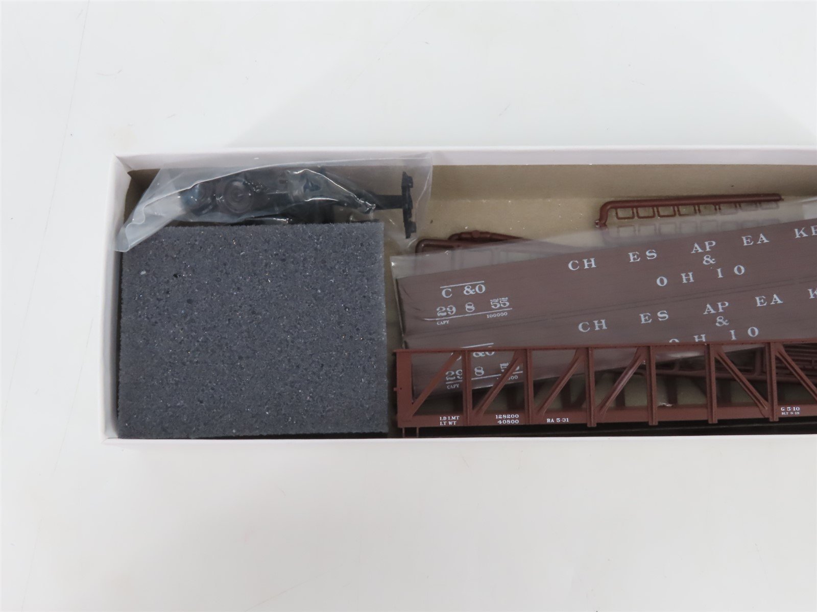 HO InterMountain Kit 41606-10 C&O Chesapeake & Ohio Drop Bottom Gondola #29855