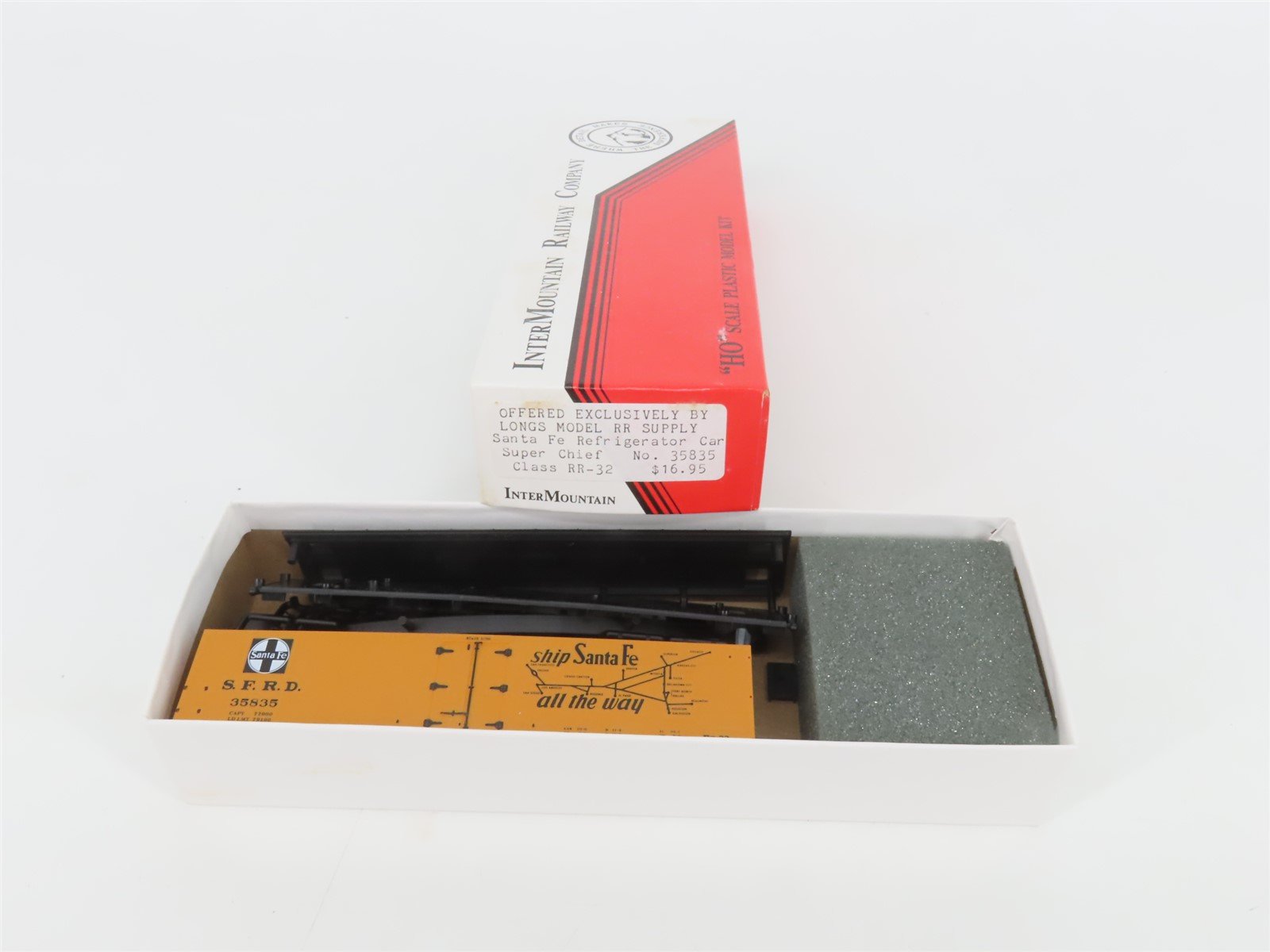 HO Scale InterMountain Kit SFRD Santa Fe Railroad Reefer #35835