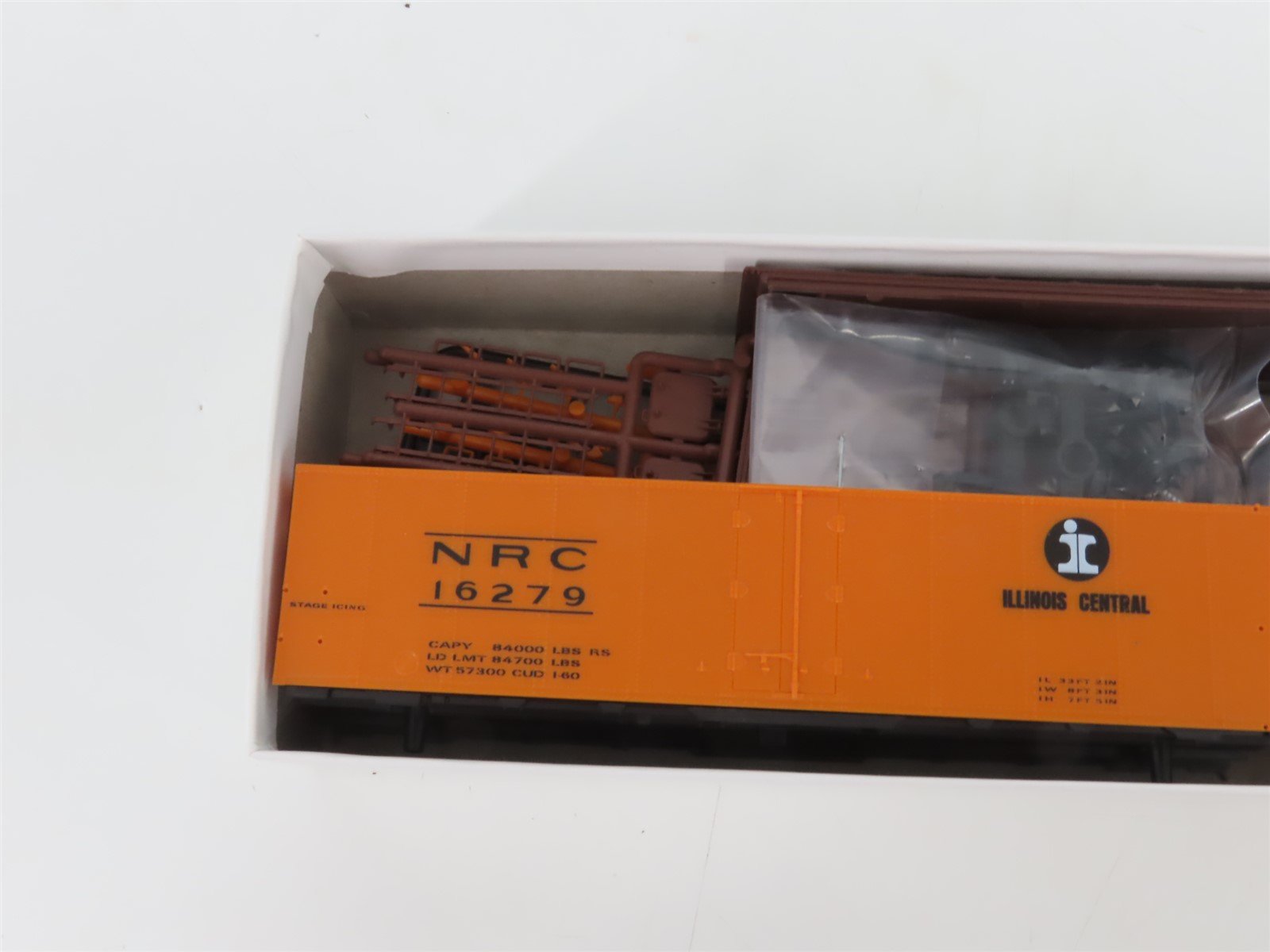 HO Scale InterMountain Kit 40507-04 NRC IC Illinois Central Reefer #16279