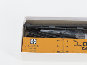 HO Scale InterMountain Kit 41113-01 SFRD Santa Fe Super Chief Reefer #35304