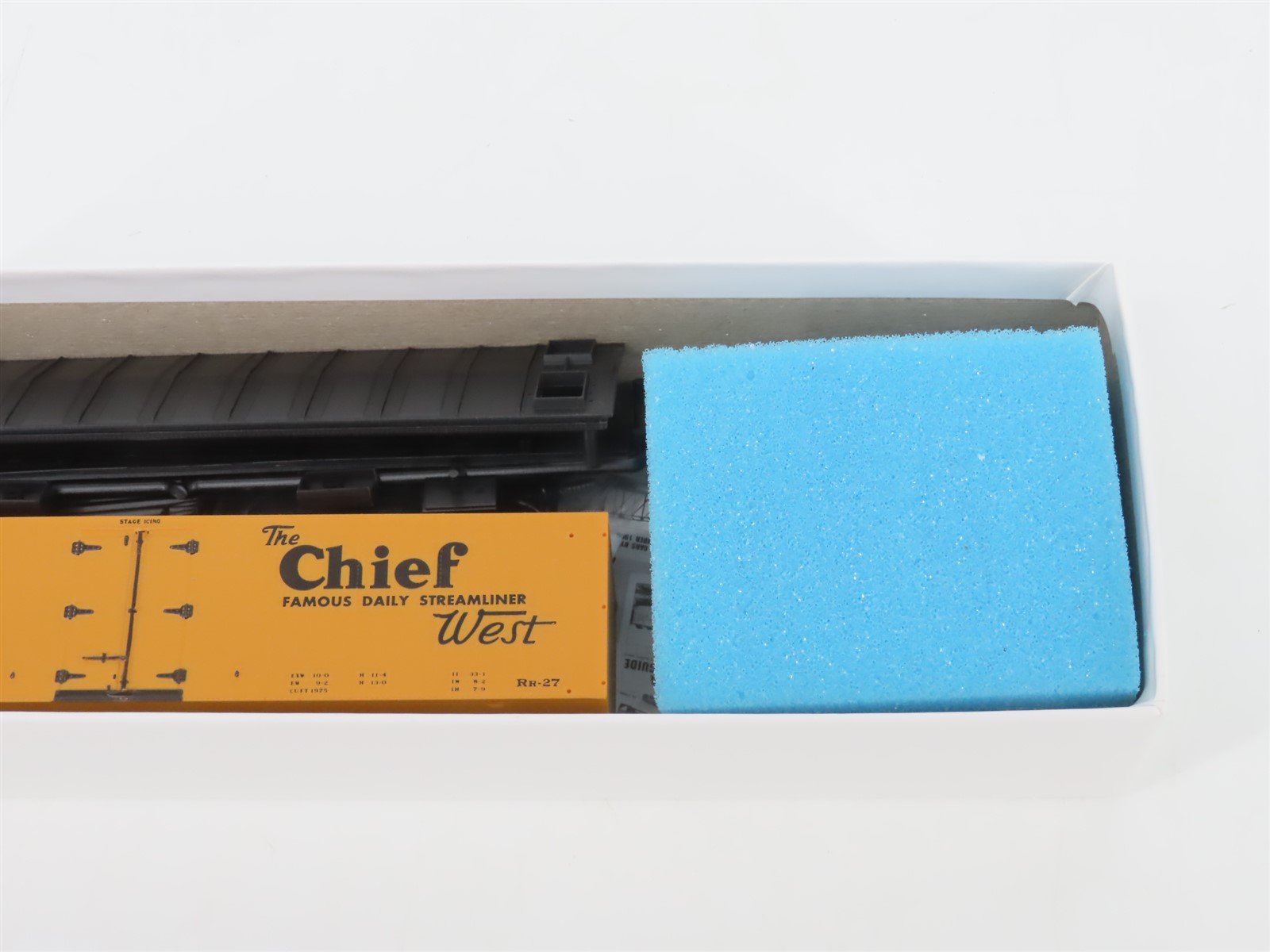 HO Scale InterMountain Kit 41106-15 SFRD Santa Fe The Chief-West Reefer #34907