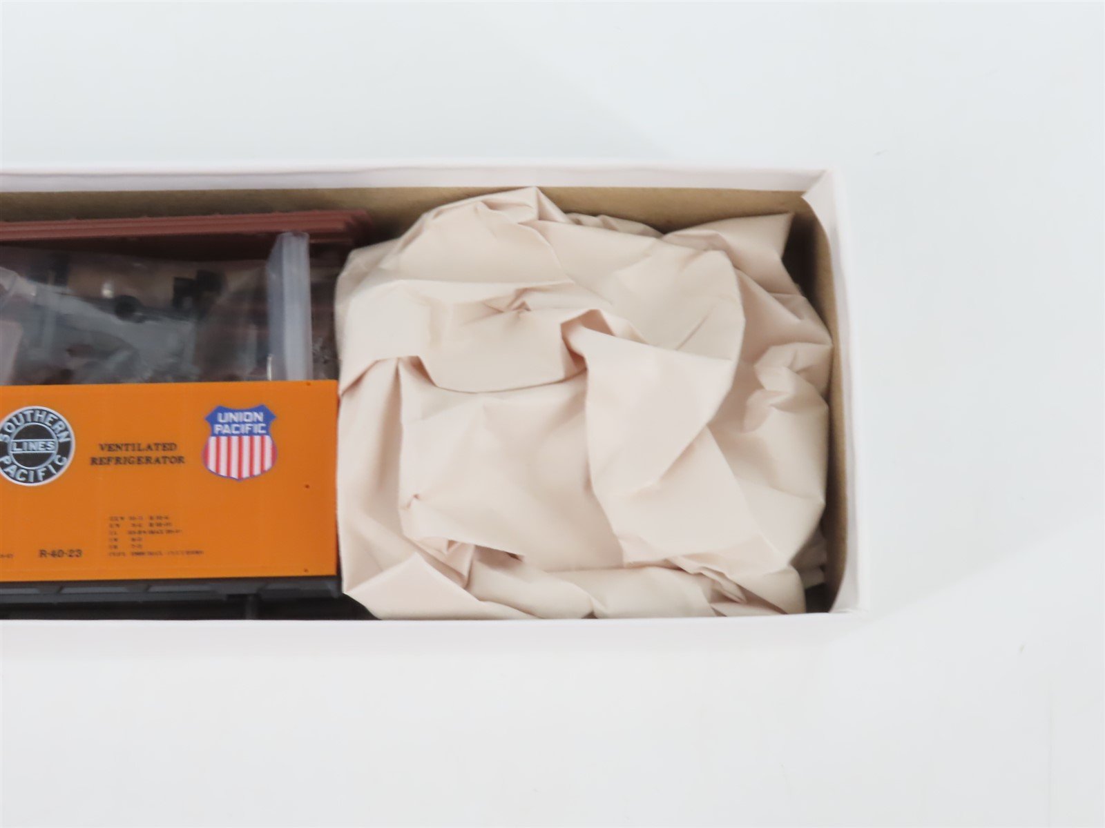 HO InterMountain Kit 40501-07 SP UP PFE Pacific Fruit Express Reefer #47541
