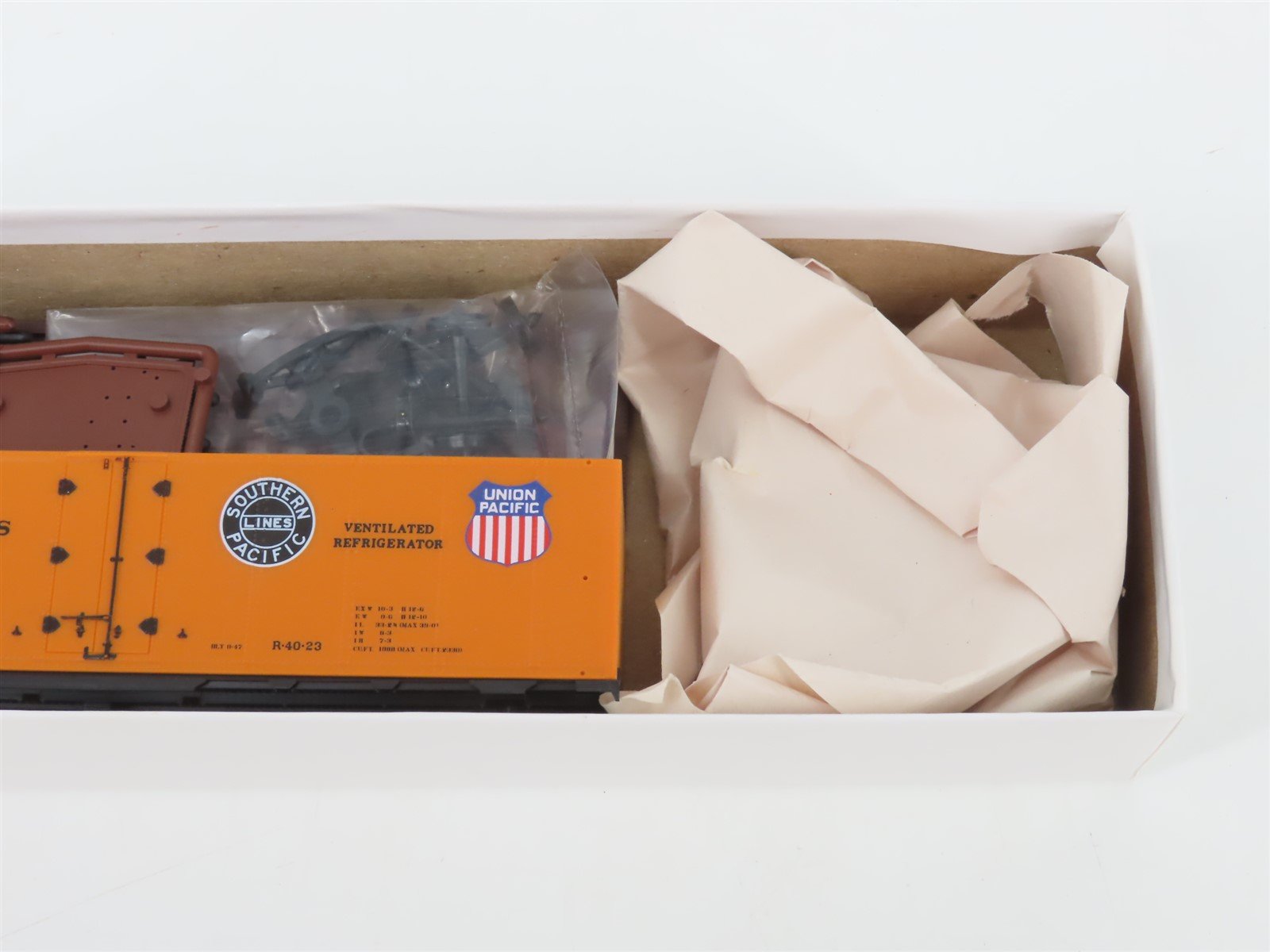 HO InterMountain Kit 40501-21 SP UP PFE Pacific Fruit Express Reefer #48177